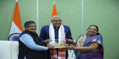 Hon'ble Governor and First Lady with Vice President on India