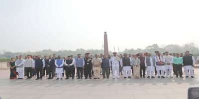 Hon'ble Governor with CM of Assam along with dignitaries in War Hero Memorial