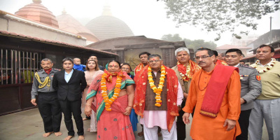 Hon'ble Governor and First Lady at Maa Kamakhaya Temple, Guwahati