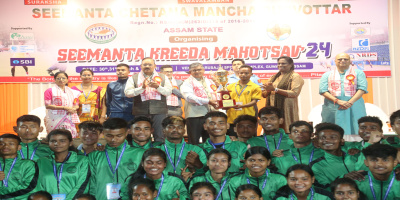 Assam Governor with players during the closing ceremony of Seemanta Kreeda Mahotsav’24