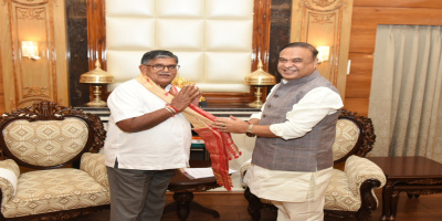 Chief Minister calls on Governor; discusses development initiatives of government