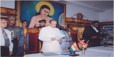 Governor K Sankaranarayanan taking the Oath of Office