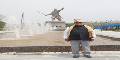 Governor in front of the newly erected statue of the Ahom General Bir Lachit Borphukan in Jorhat