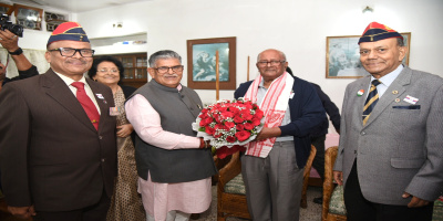 Governor meets Vir Chakra recipient Utpal Barbara