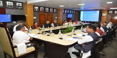 Governor with the Minister and officials of Irrigation Department