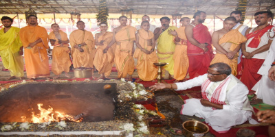 Assam Governor attends Rudra Mahayagna and Kameshwari Maha Aradhna